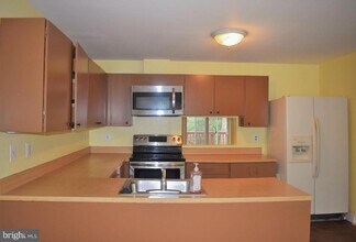 Building Photo - 8923 Skyrock Ct