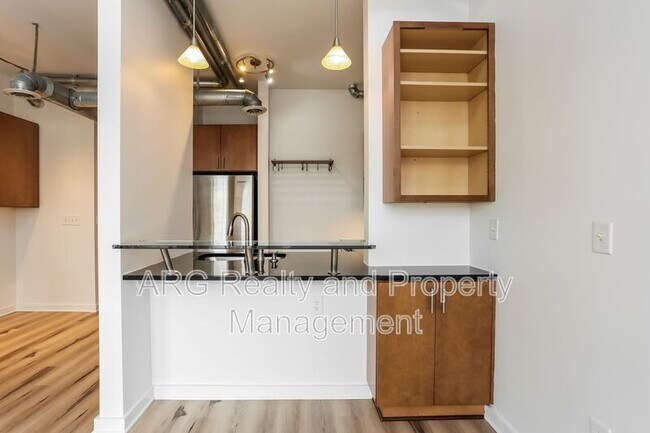 Foto del edificio - 265 18th St NW