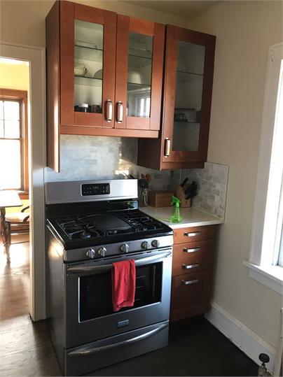 Kitchen - 3069 S Kinnickinnic Ave