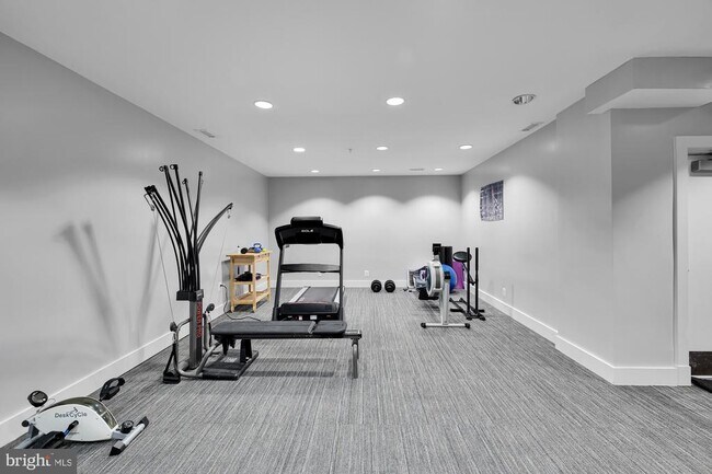 Foto del edificio - 449 R St NW