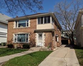 Building Photo - 3340 N Downer Ave