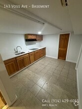 Building Photo - 143 Voss Ave