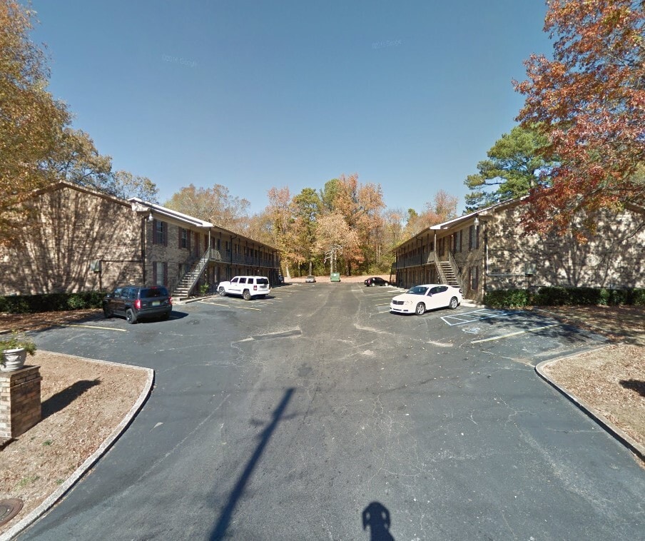 Colony Square Apartments Apartments in Center Point, AL