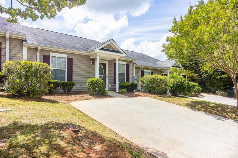 Primary Photo - 120 Stonington Ln SW