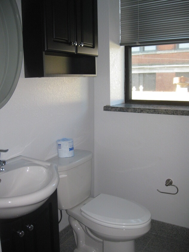 Private Bathroom - 200 Main St E