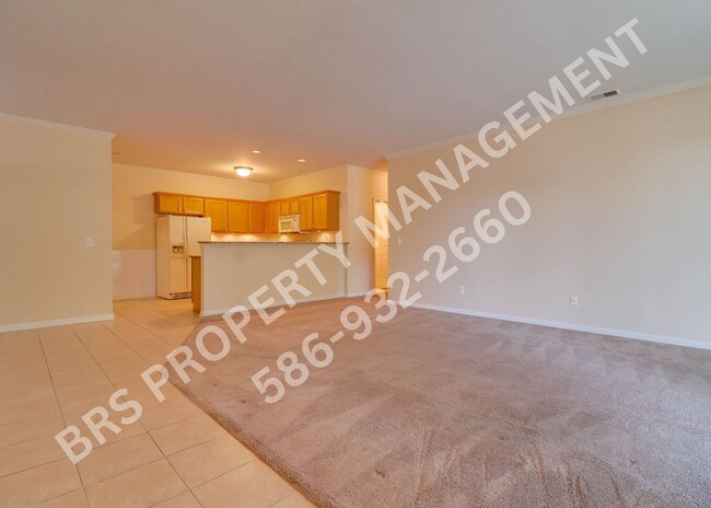 Building Photo - Charming Ground-Floor Condo in the Heart of Sterling Heights!