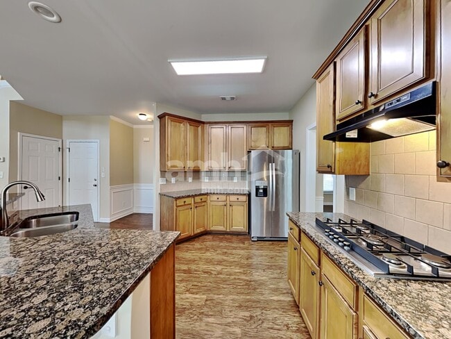 Foto del edificio - 3215 Thimbleberry Trail