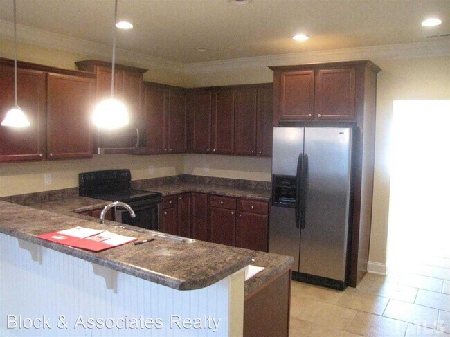 Building Photo - 3 br, 2.5 bath House - 212 Windy Creek Lane