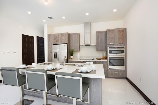 Foto del edificio - 9145 NW 154th Terrace