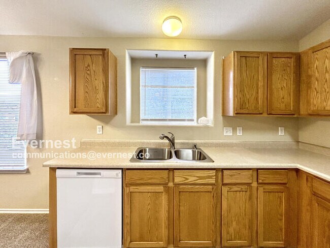 Building Photo - 3732 Riviera Grove