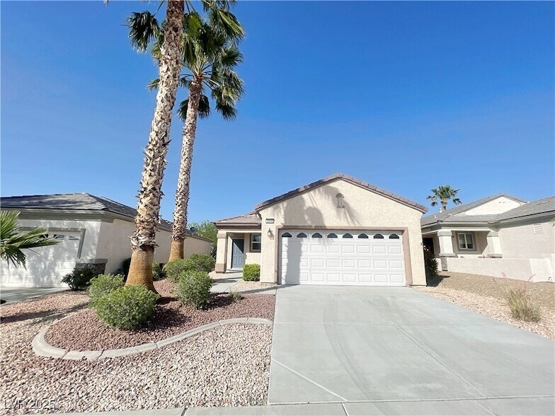 Foto principal - 2316 Peaceful Moon St