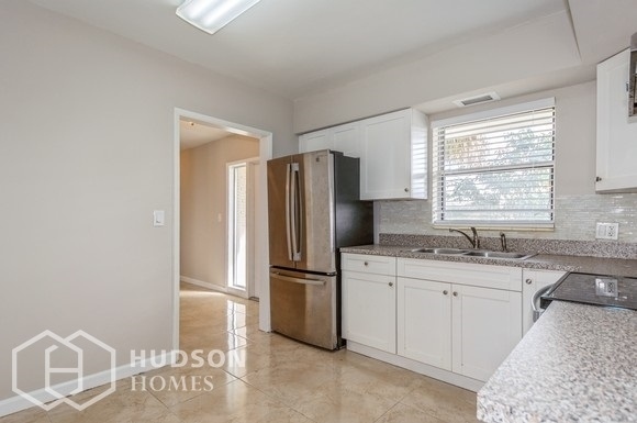 Foto del edificio - 3801 NW 6th St
