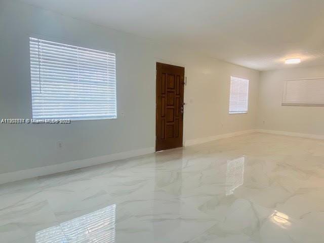 Foto del edificio - 3432 NW 4th St