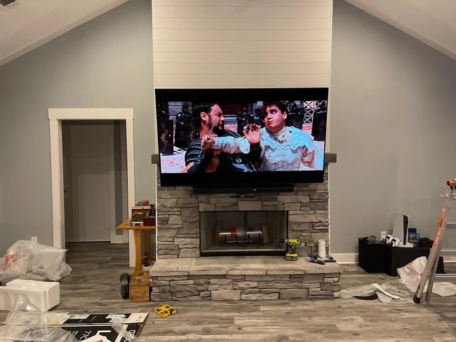 Fireplace up-down TV mount - 137 Reynolds Rd