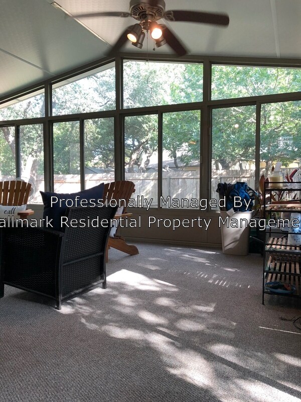 Foto del edificio - 11640 Creek Crown