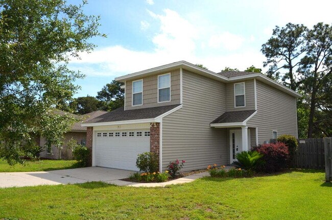 Foto del edificio - "Charming 3-Bed home with 2.5 Baths in the...