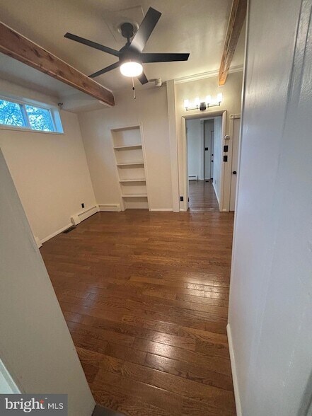 Foto del edificio - 308 N Main St