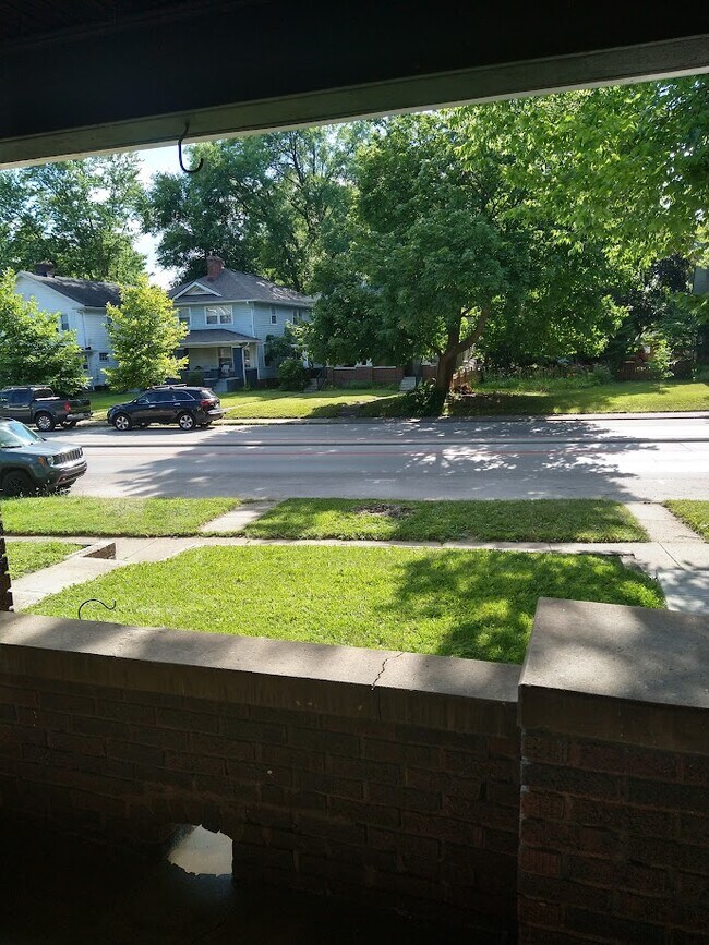 Foto del edificio - 4645 N College Ave