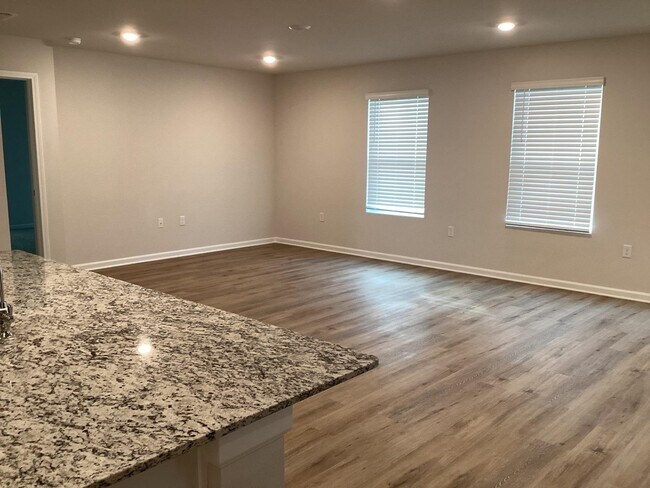 Foto del edificio - 1941 Tree Swallow Dr