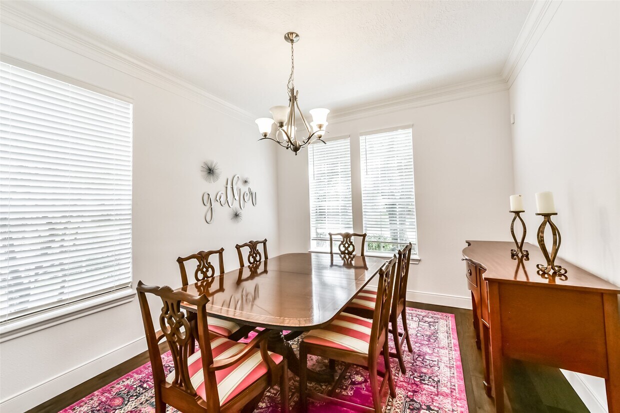 Foto principal - 1322 Blackthorne Dr