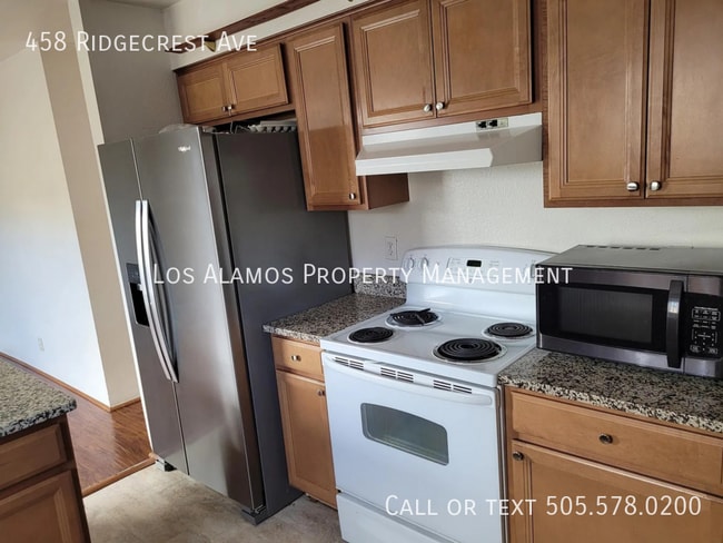 Building Photo - 458 Ridgecrest Ave