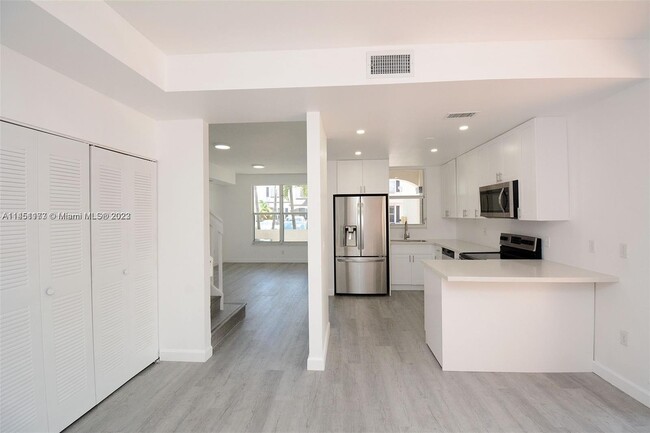 Building Photo - 8635 SW 152nd Ave