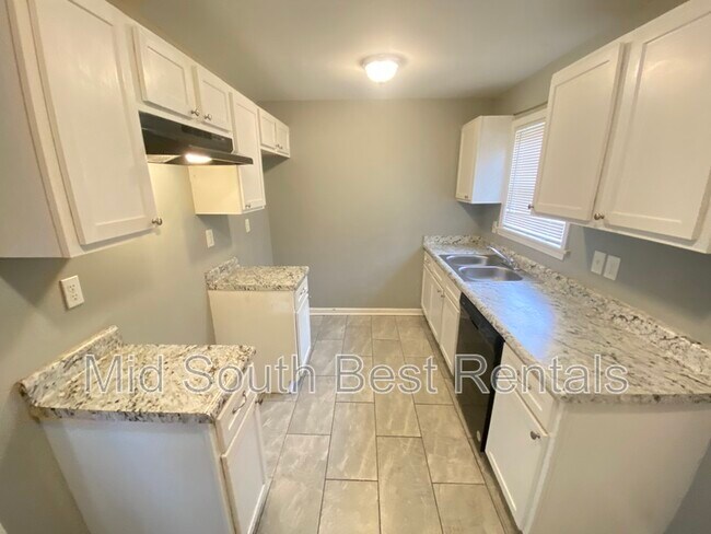 Foto del edificio - 831 Inez St