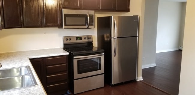 Foto del edificio - 3903 Warren Ave