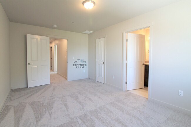 Foto del edificio - 3 Bedroom, 2 Bath Townhome in Kennewick