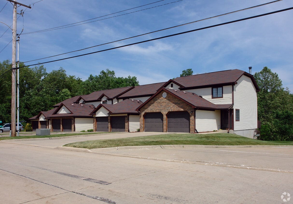 Primary Photo - 311 Pleasant Meadow Blvd