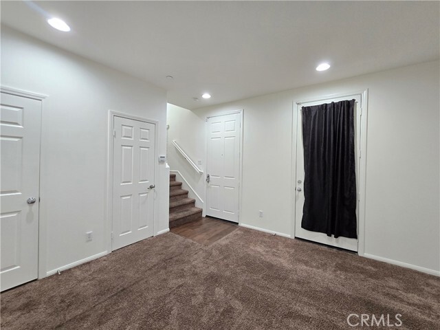 Building Photo - 527 N Chardonnay Dr