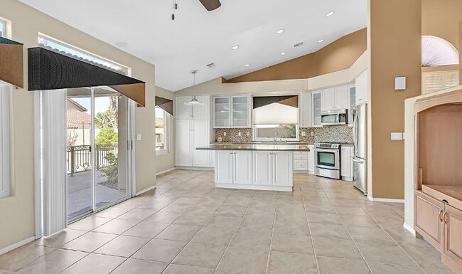 Building Photo - 2536 Vera Cruz Cir