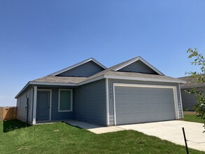 Building Photo - 3323 Hilts Trl