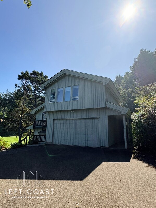 Foto del edificio - 132 Salishan Dr
