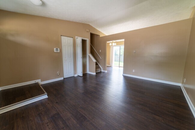 Foto del edificio - Charm and Convenience: Your Ideal 3-Bedroo...