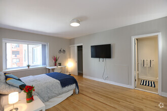 Building Photo - Master Room & Ensuite Bath - Logan Circle