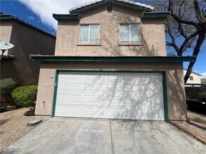 Building Photo - 5586 Lago Ct