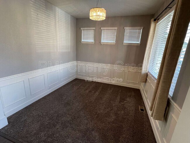 Foto del edificio - 22472 E Union Cir