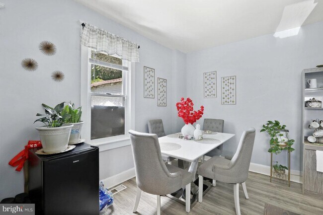 Foto del edificio - 709 Mulberry St