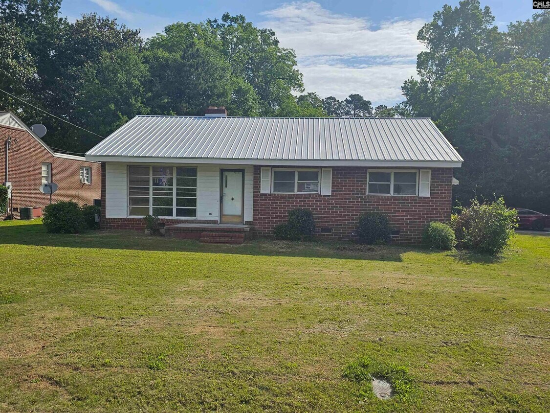 Primary Photo - 217 Whittaker Pkwy