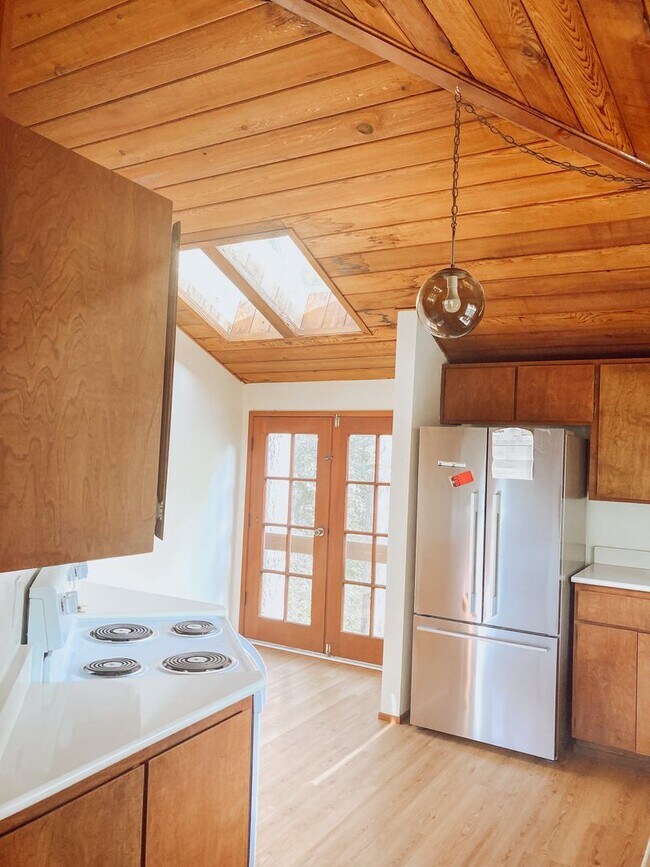 Building Photo - 5020ss