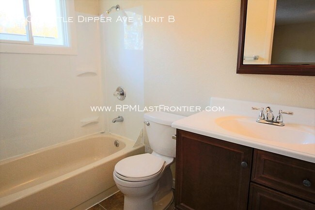 Foto del edificio - 8001 Little Dipper Ave