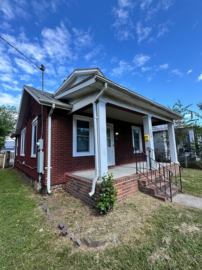 Foto del edificio - Beautiful 2 bed 2 bath house in Churchill