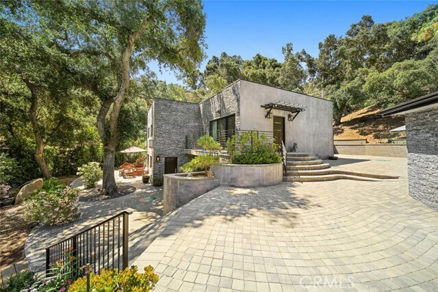 Foto del edificio - 7572 McGroarty Terrace