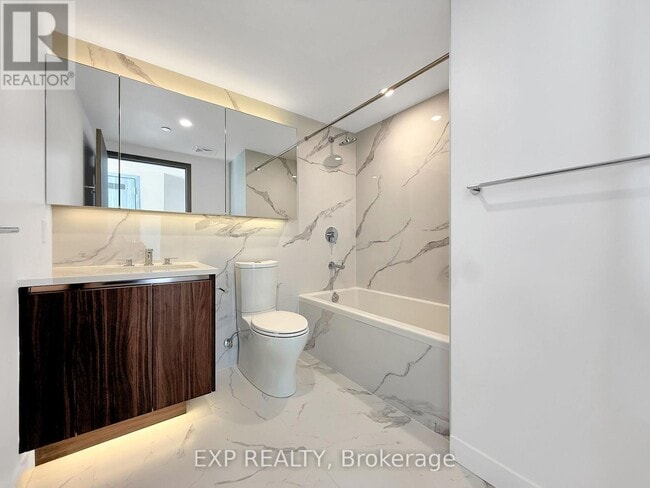 Building Photo - 3 Concord Cityplace Wy