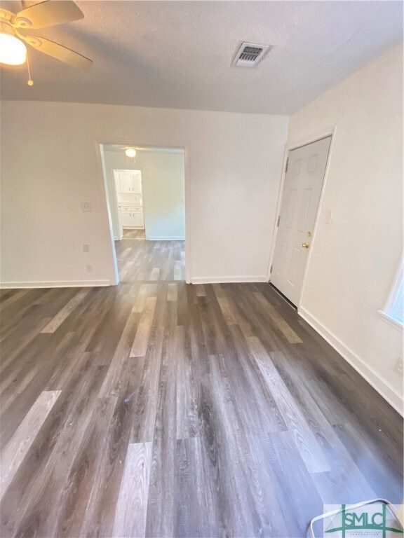 Foto del edificio - 1234 E 54th St