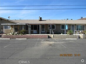 Building Photo - 150 E Lakeshore Dr
