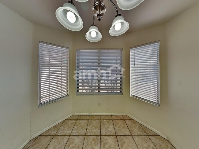Foto del edificio - 11038 E Delta Ave