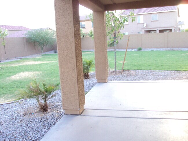 Building Photo - 6841 W Carson Rd