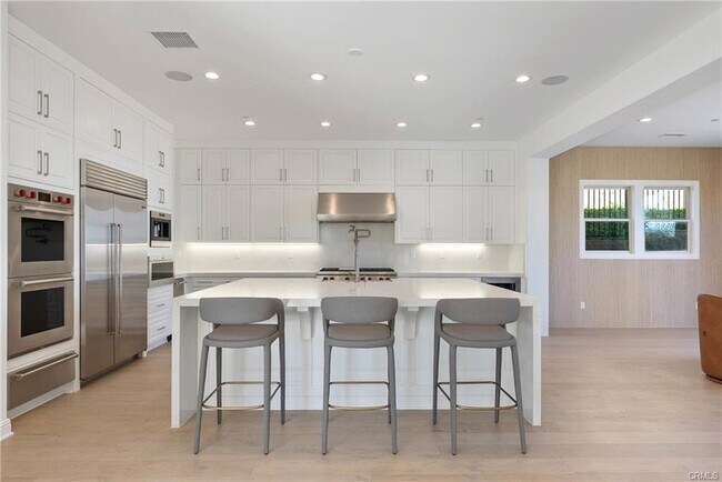 Building Photo - 20448 Liverpool Way